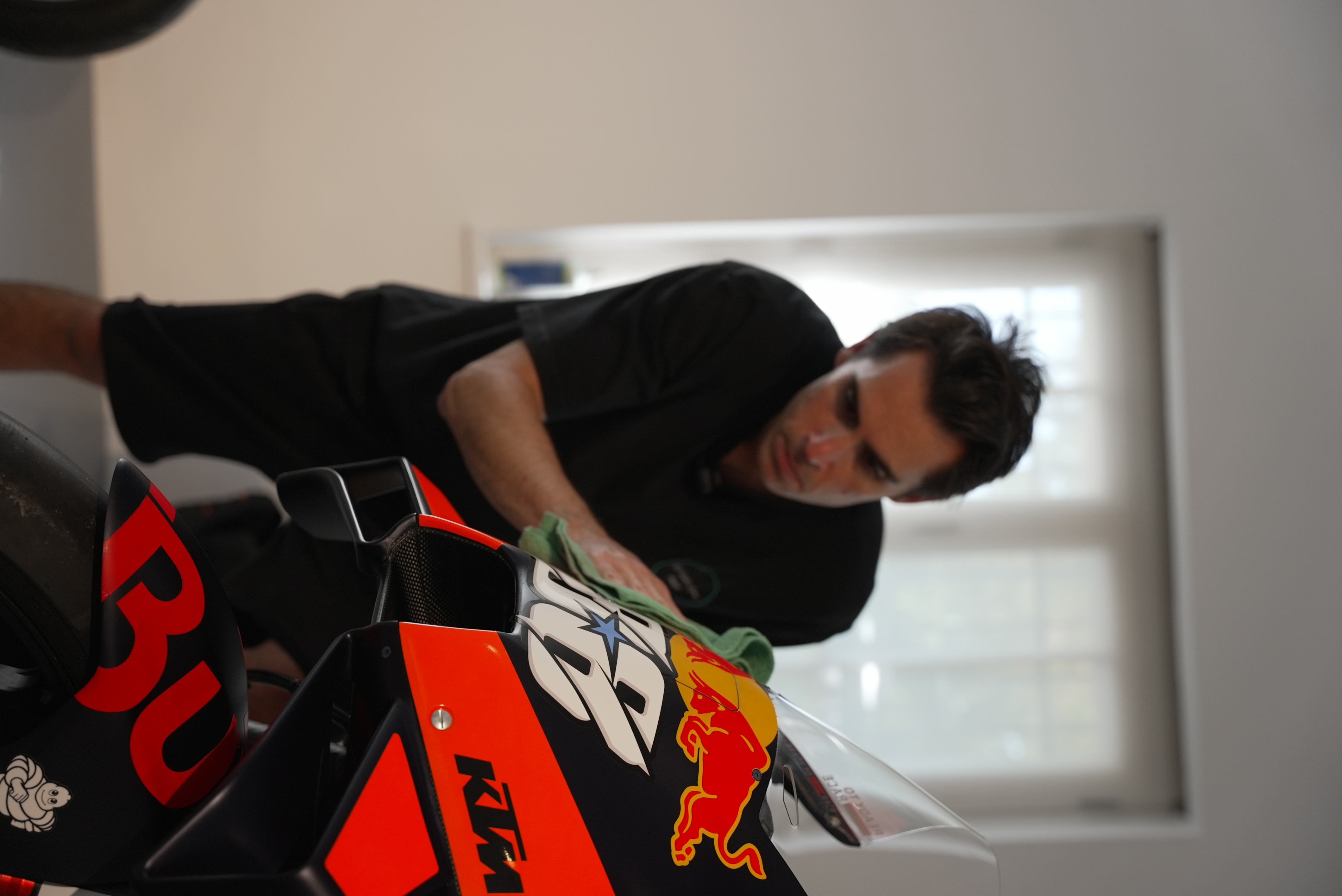 Aplicaçao de Quick Detail na KTM GP 